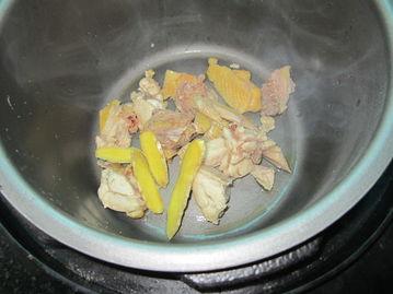 炖鸡汤视频,营养美味，简单易学的烹饪教程