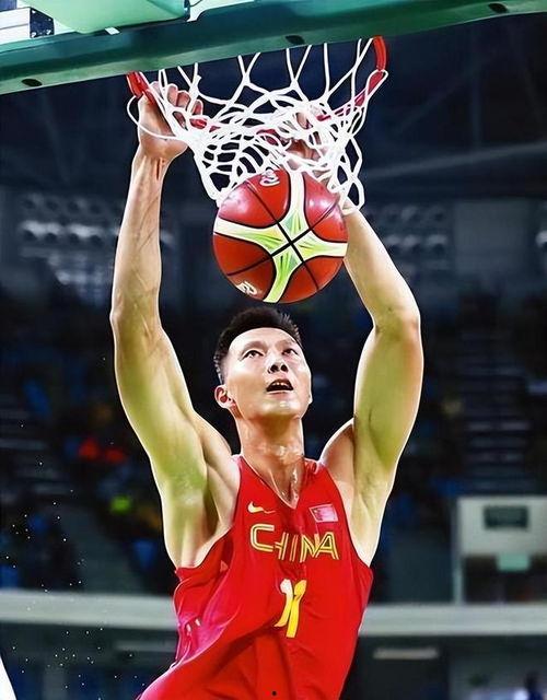 易建联视频,巅峰对决中的力量与智慧