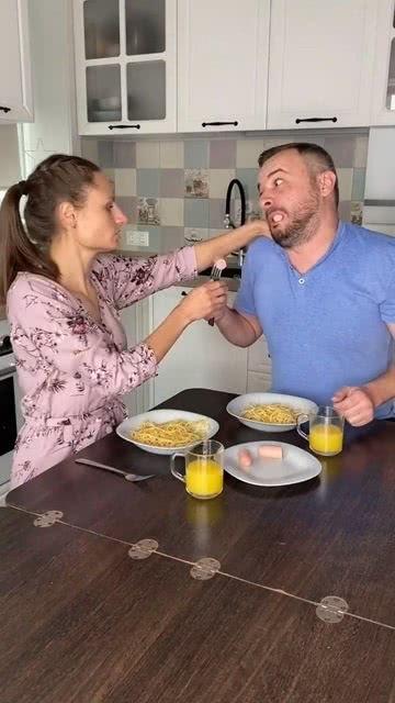 家庭搞笑视频,笑料百出的温馨日常
