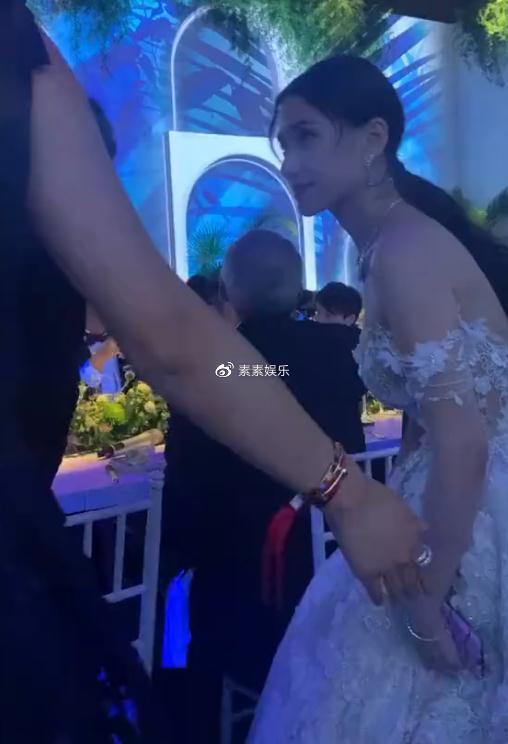 何超莲视频,揭秘明星日常生活的甜蜜瞬间