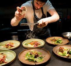 美食视频拍摄,美食视频背后的故事与魅力