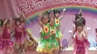 幼儿园小小班舞蹈视频,欢快节奏下的童真舞动