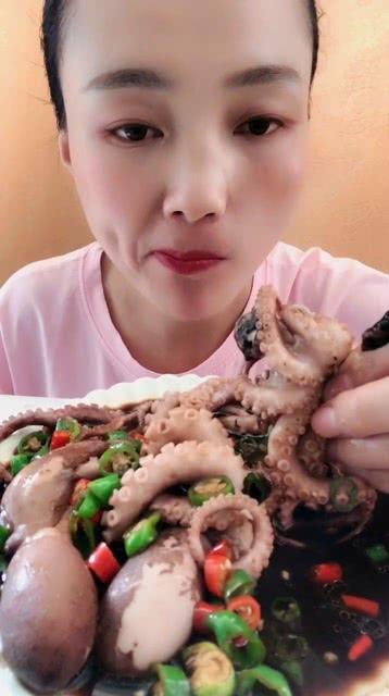 八爪鱼的视频,揭秘海洋中的神秘捕食者