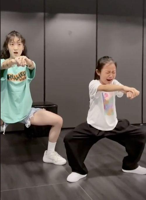 蹲马步视频,传统武术基本功的锻炼之道