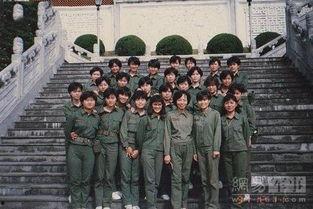 军舞女兵舞蹈视频,铿锵玫瑰绽放军营