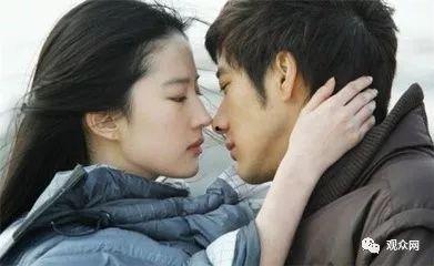 刘亦菲吻戏视频,经典吻戏片段回顾