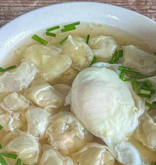 做馄饨的视频,一招学会传统美味