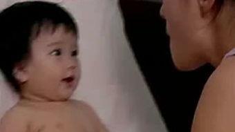 小孩子的视频,捕捉孩子纯真笑容的温馨瞬间