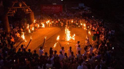 火把节视频,传承千年的彝族狂欢盛宴